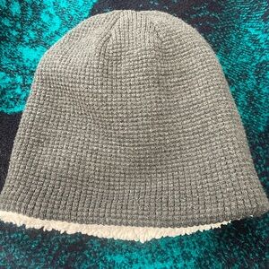 Kid's Gray Knit Beanie with Fleece Lining